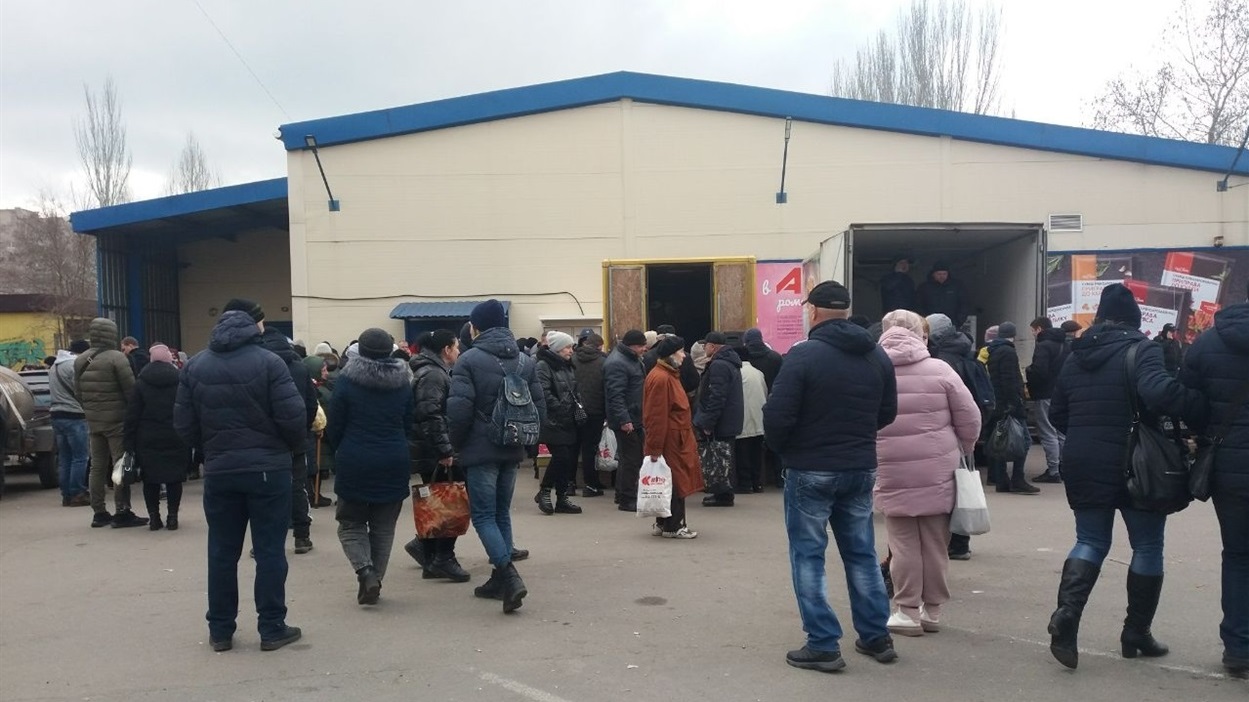 Мер Мелітополя Іван Федоров переконаний, частину гуманітарної допомоги хочуть продати, а частину –передати російським солдатам