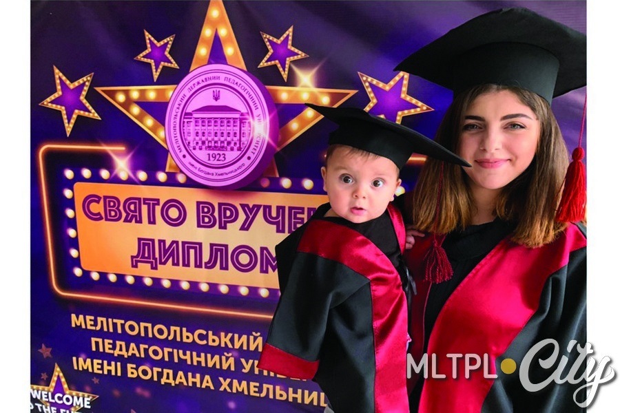 Наряд для Давида на мамино вручение дипломов и стал отправной точкой нового хобби