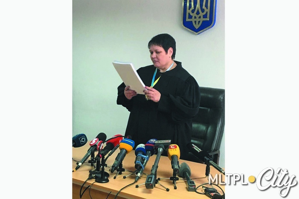 Судья Наталья Самоткан оглашает приговор