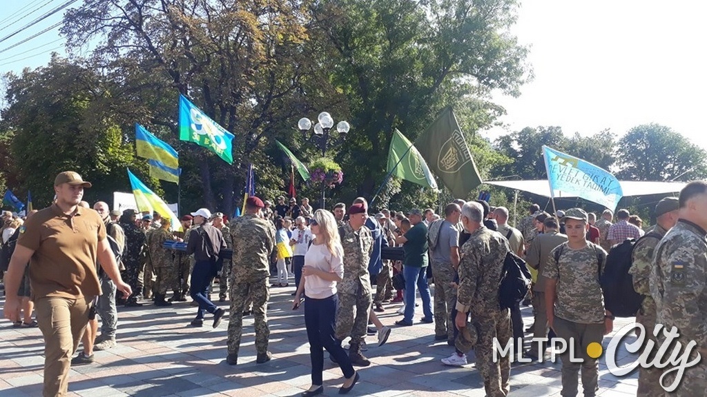 Сергій Пропіяло сьогодні у Києві і ділиться світлинами з Маршу захисників