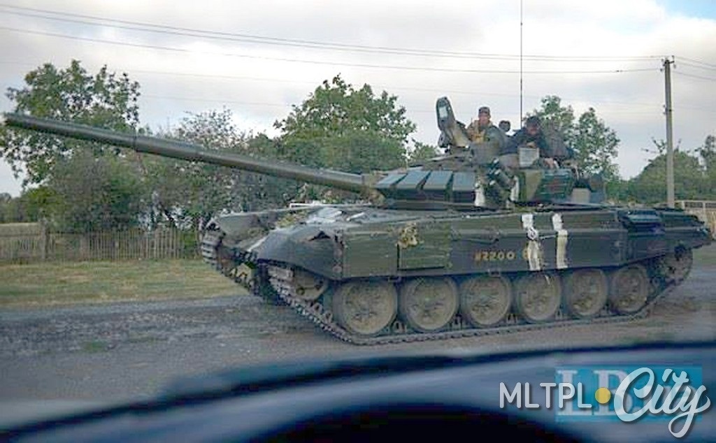 Этот трофейный танк помогал выводить колонну из котла