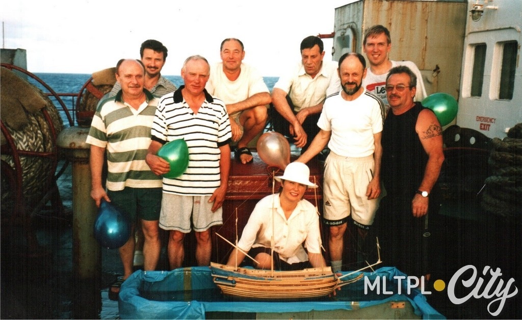 С членами экипажа «Капитан Хромцов» и моделью Wasa