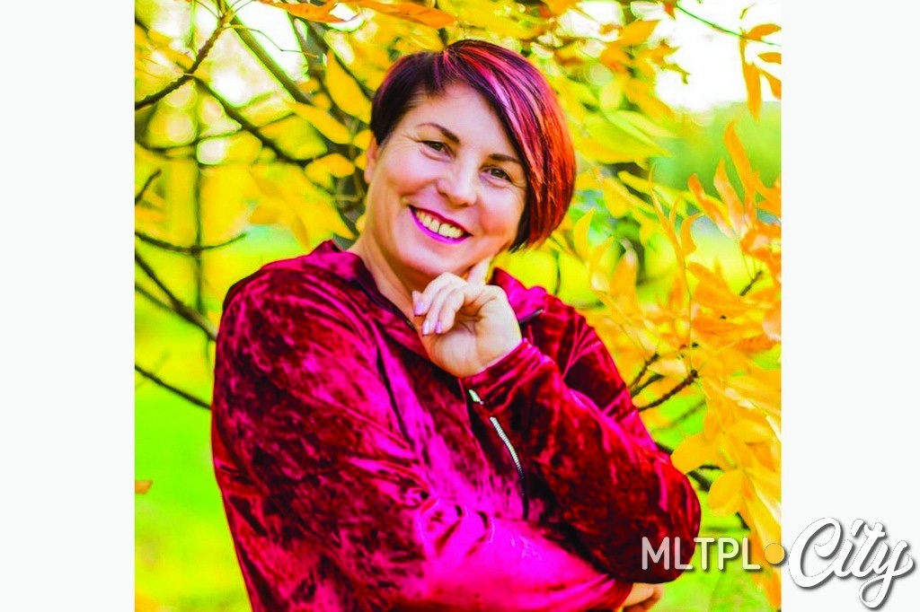 Руководитель цирковой студией «Вдохновение» лицея «Эрудит» Ирина Мартьянова
