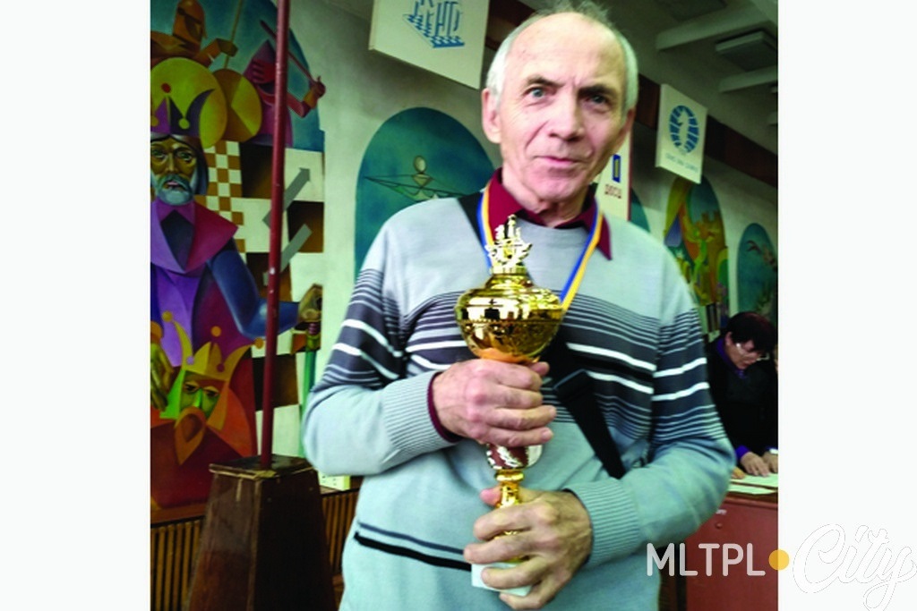 Самого Сергея Аверина увлек шахматами отец - Николай Алексеевич