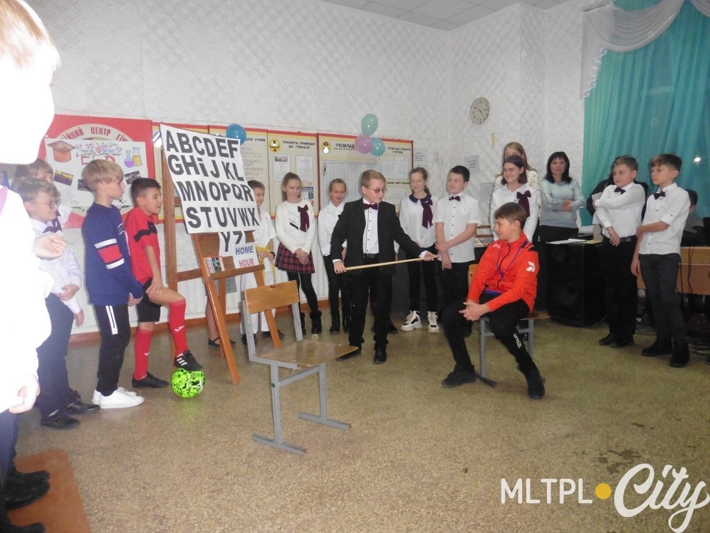 Учителя физкультуры учат английскому