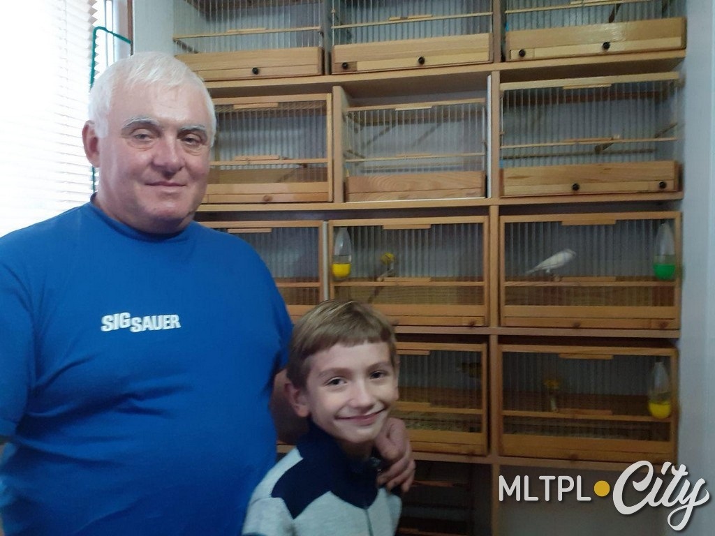 Василий Шкиль делится знаниями с большими и маленькими любителями птиц