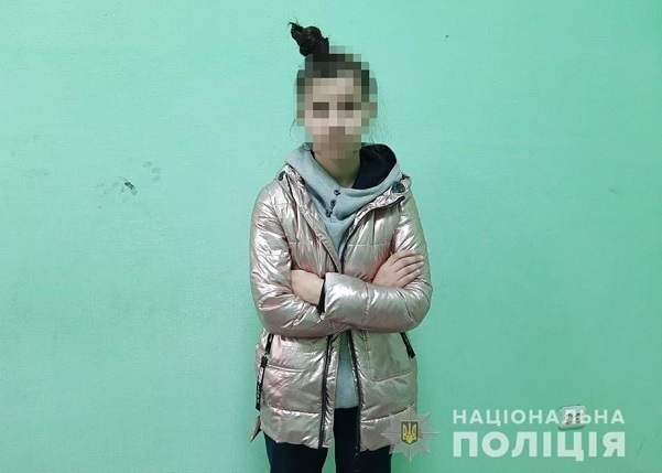 Новый год девушка планировала встретить не с мамой, а с другом