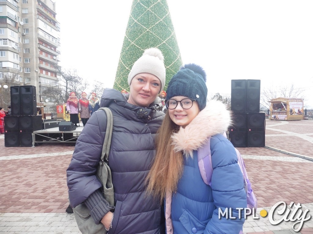 Отмечаем Рождество всей семьей и обязательно ходим колядовать
