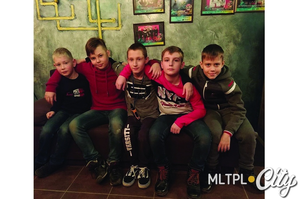 Илья Гетьман с друзьями