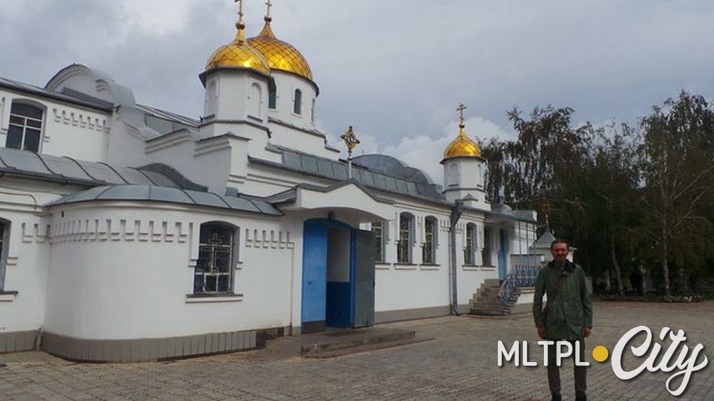 Александр трудится в пекарне мелитопольского монастыря