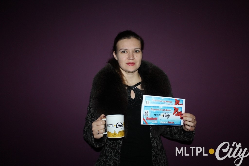 Новогодняя фотография Елизаветы Зубко принесла ее маме подарки