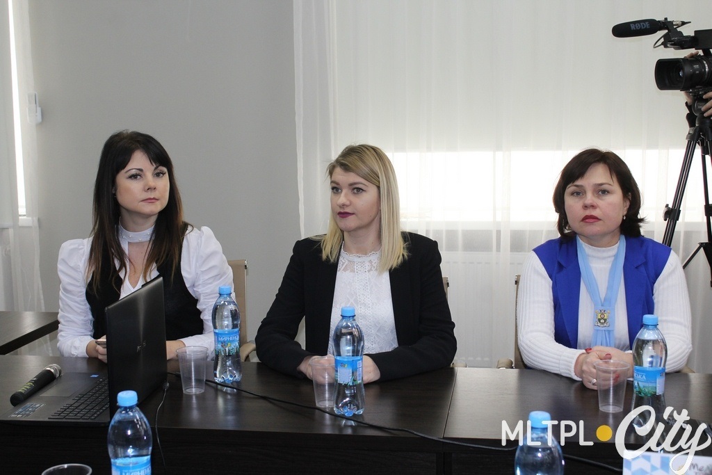 На презентації представили також консультантів які будуть допомагати підприємцям