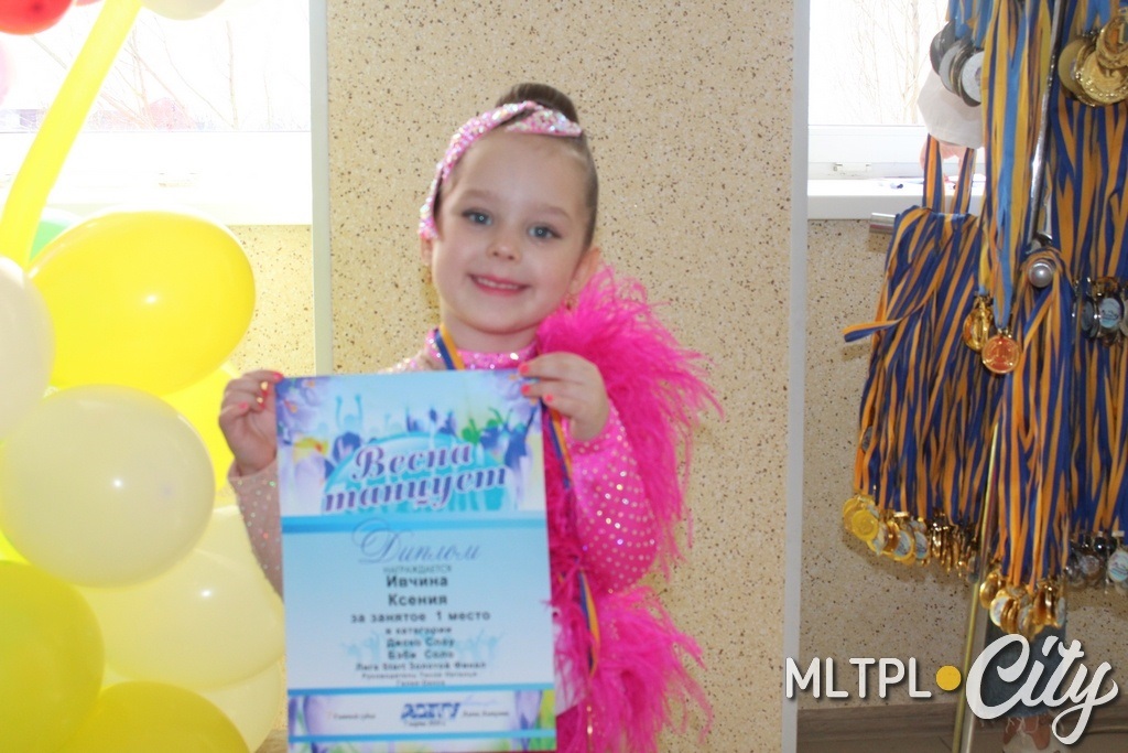 Для Ксюши Ивчиной эти соревнования первые в жизни, и сразу 1 место!