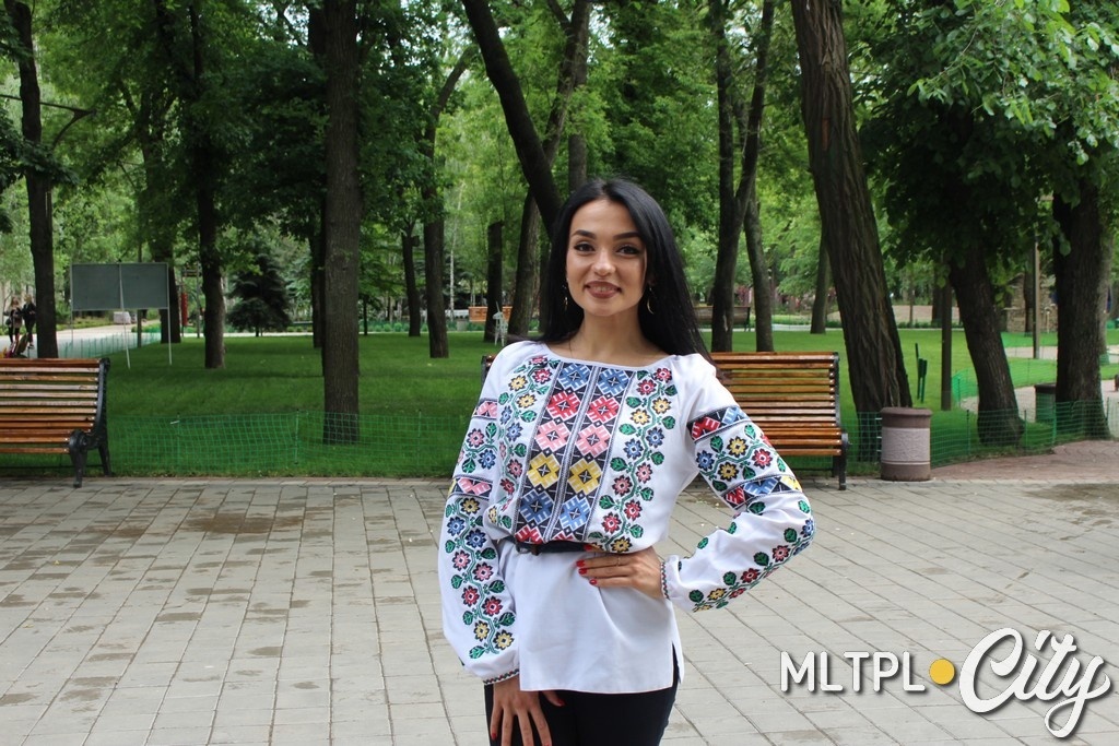Лолита Мощенко