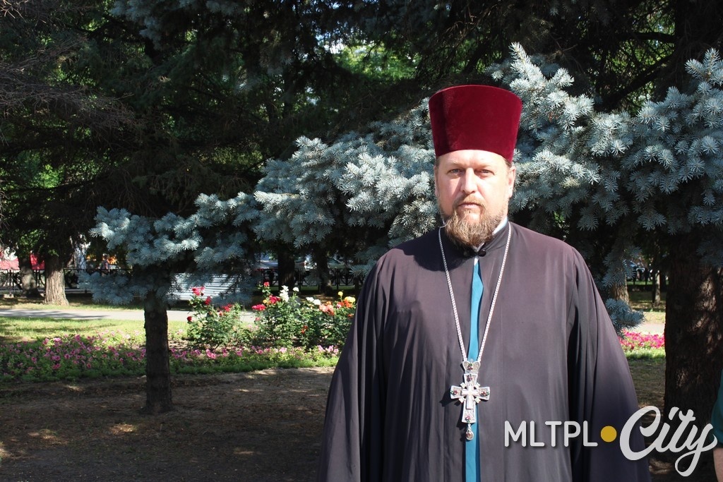 Протоиерей Максим Смирнов: «Во всех храмах сегодня прошли панихиды»