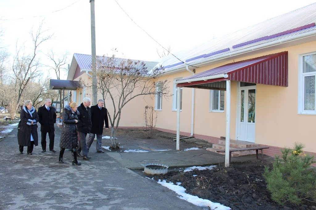 Константиновская амбулатория капитально была отремонтирована в январе 2018 года, ежегодно обновляется и оснащается оборудованием 