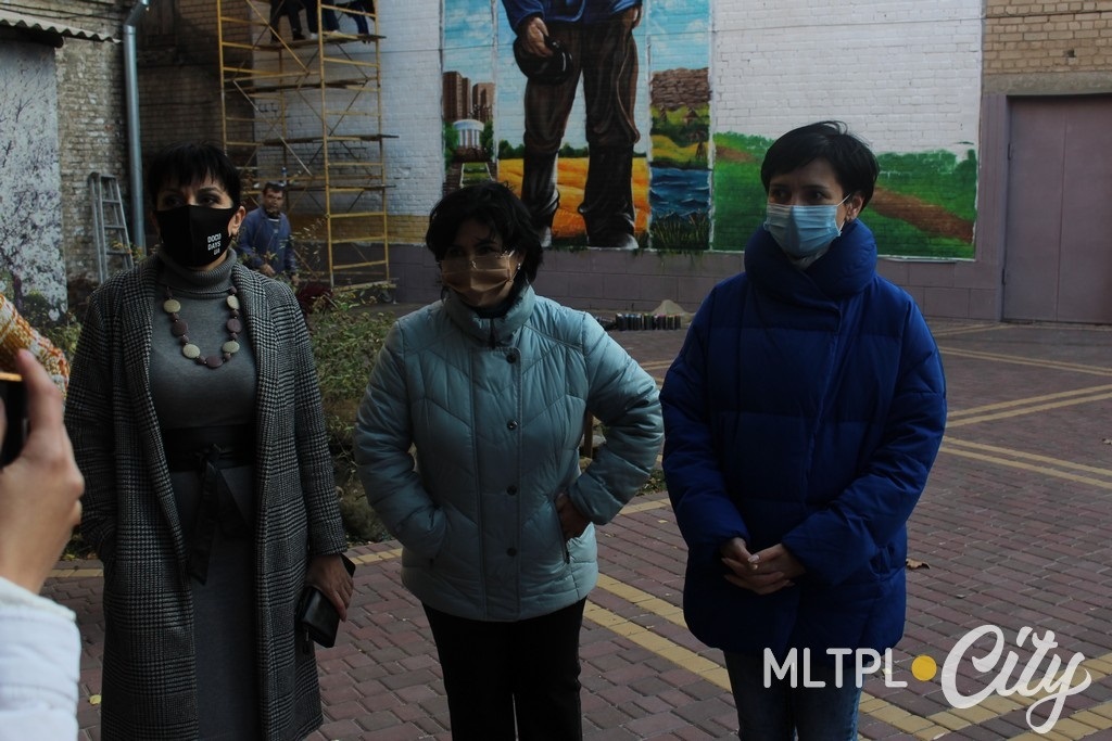 Представник проекту "Ucan Ukraine" Вікторія Верес (зправа) розповіла про головну мету заходу