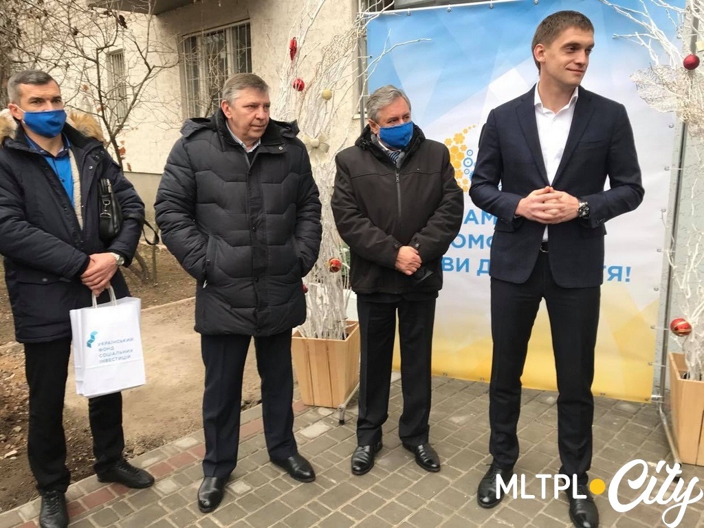 Представители местной власти и УФСИ заверили, что на очереди еще 24 квартиры для переселенцев