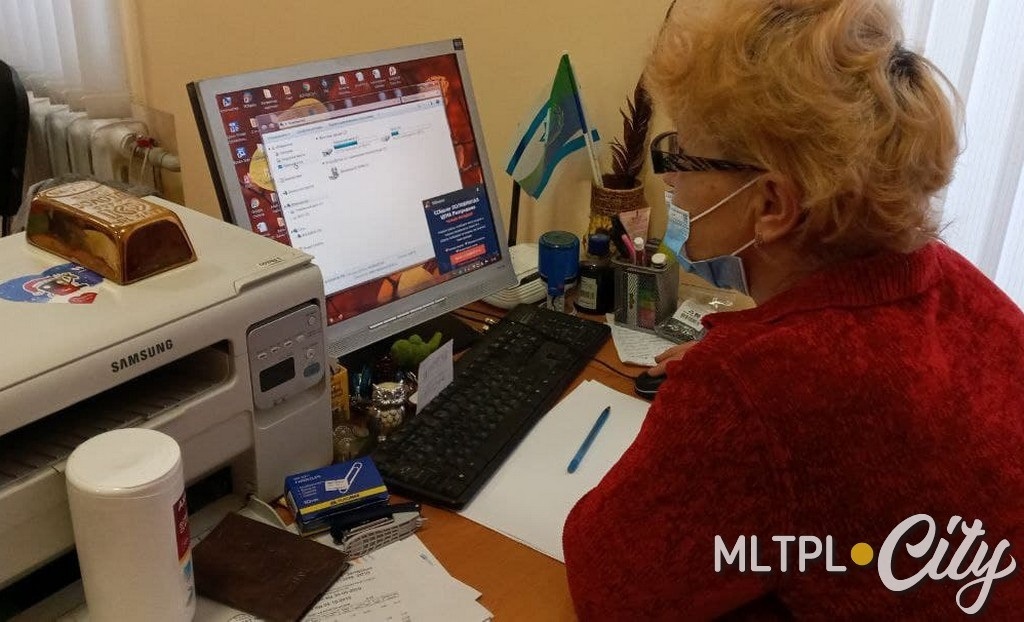 Надежда Никитина с компьютером дружит