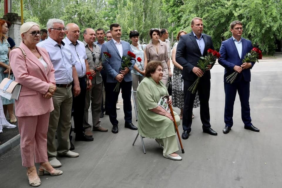 Представители власти, краеведы, общественники открыли мемориальную доску известному ученому, садоводу-селекционеру Николаю Туровцеву