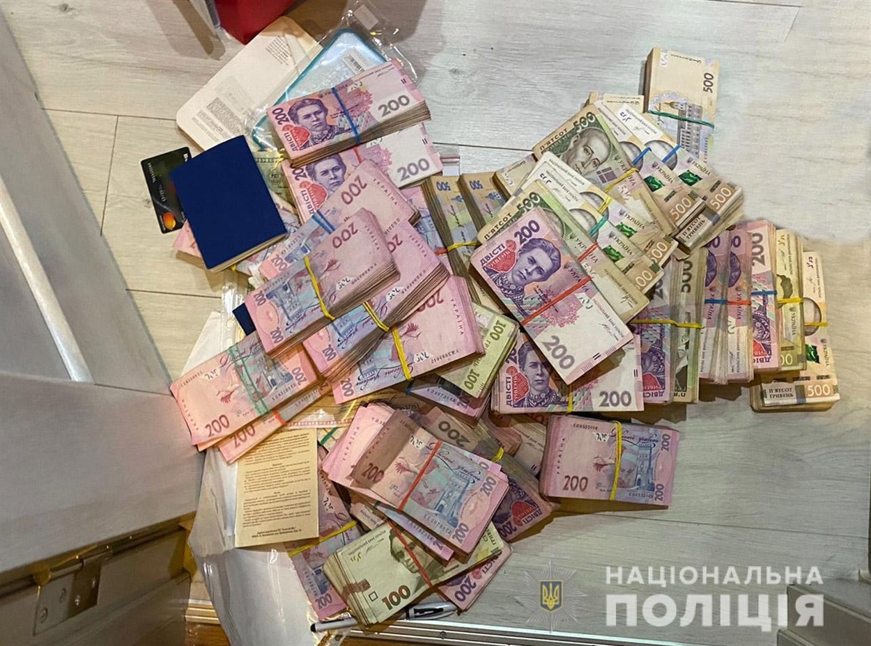 Сумма ущерба, нанесенного потерпевшим, достигает более 2 миллионов гривен