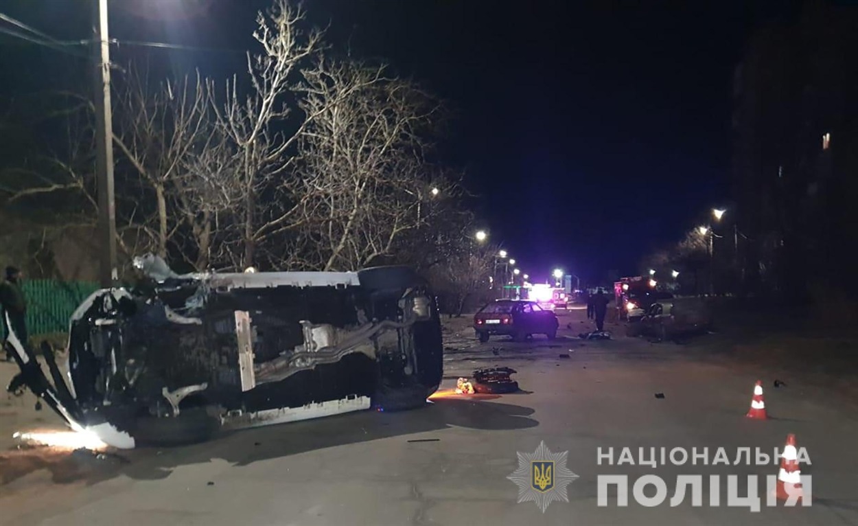 Усі транспортні засоби отримали механічні пошкодження