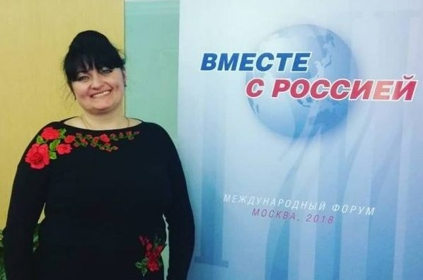 Уманець у Москві розповідала, що українці настільки збідніли, що платять сіллю у маршрутках.
